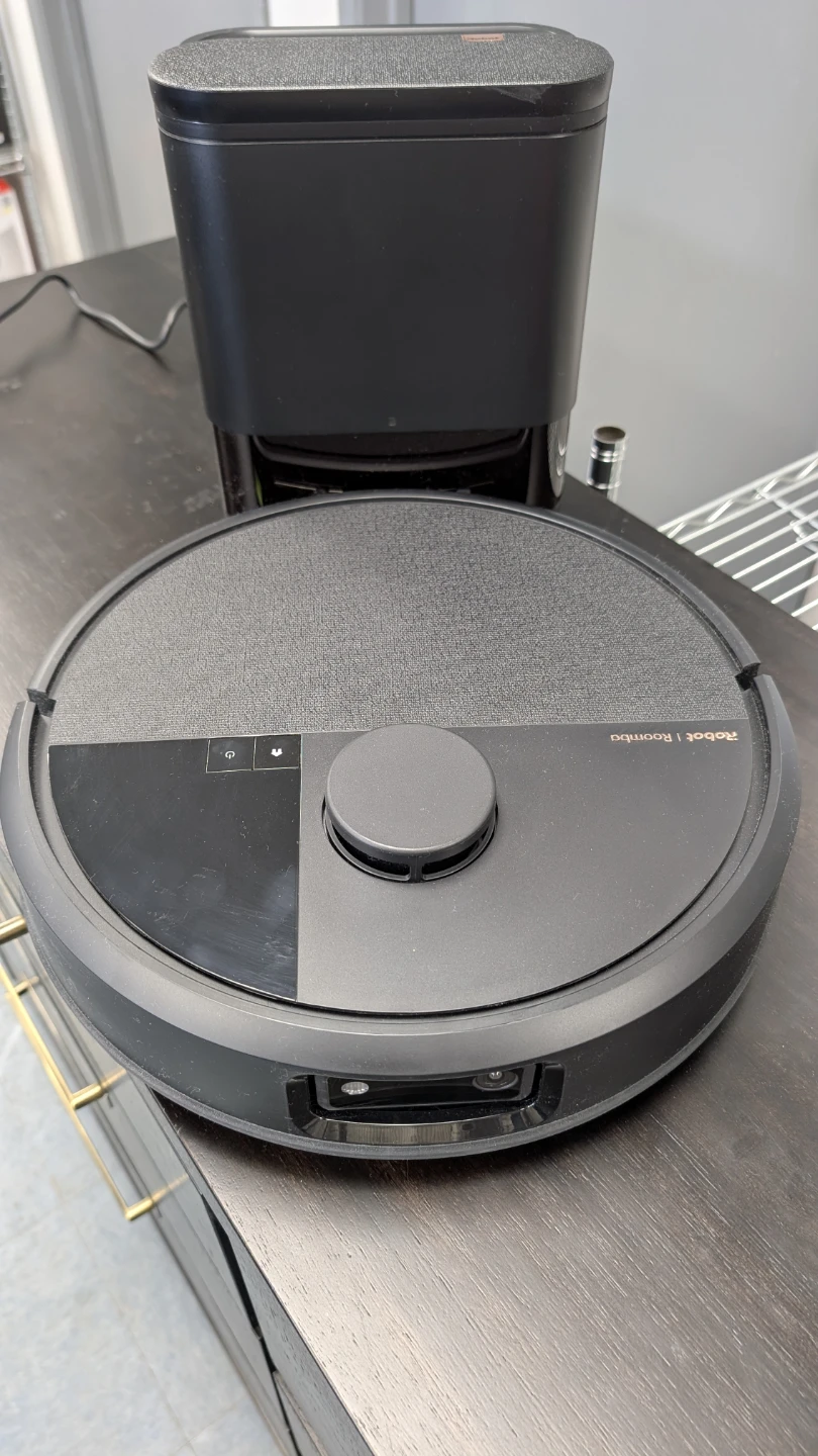 iRobot Roomba Max 705 Vac Robot + AutoEmpty Dock