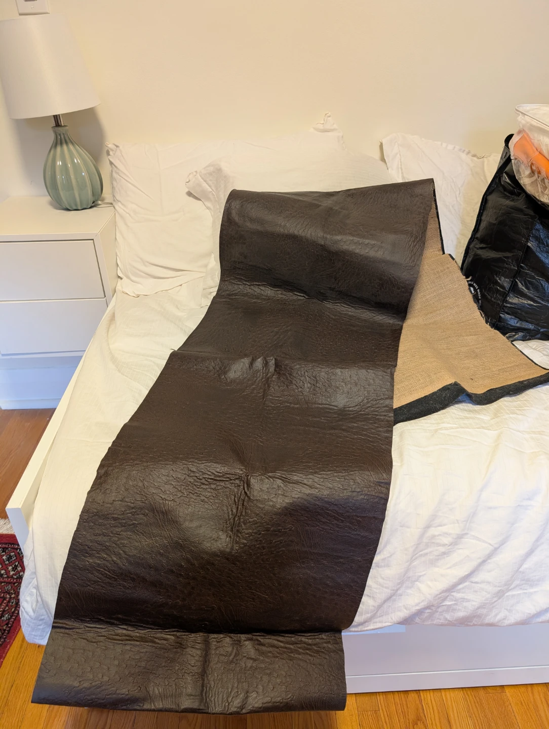 Fabric destash - leather/suede pieces - photo 2