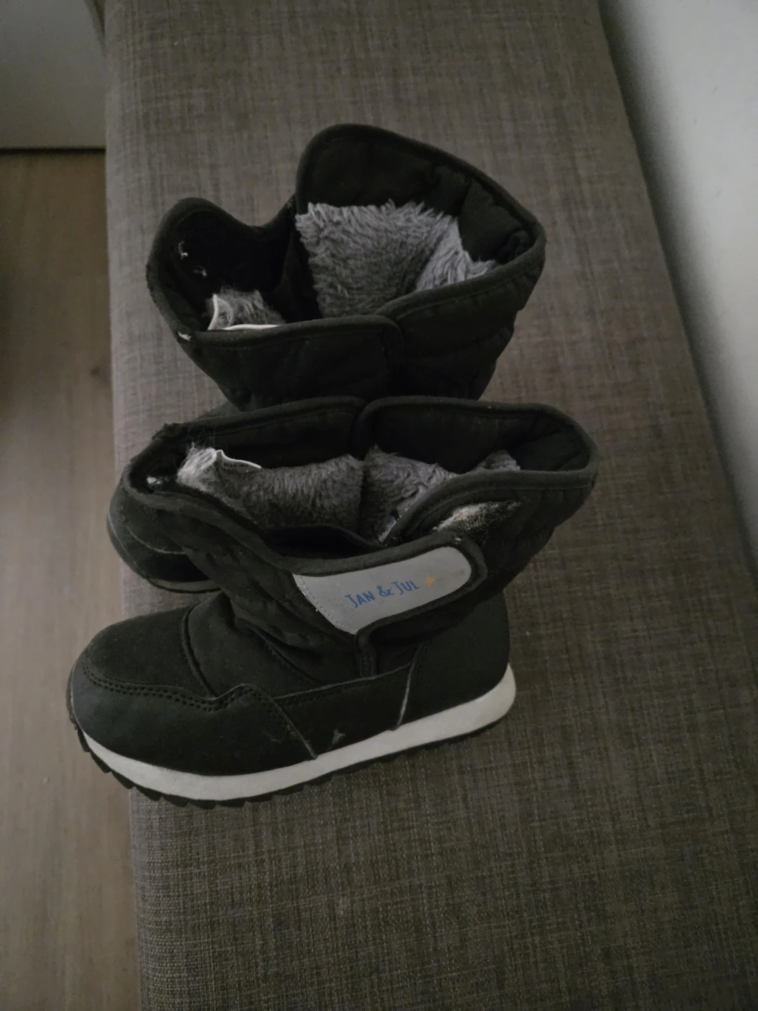 JAN & JUL Black Winter Boots with Fuzzy Lining