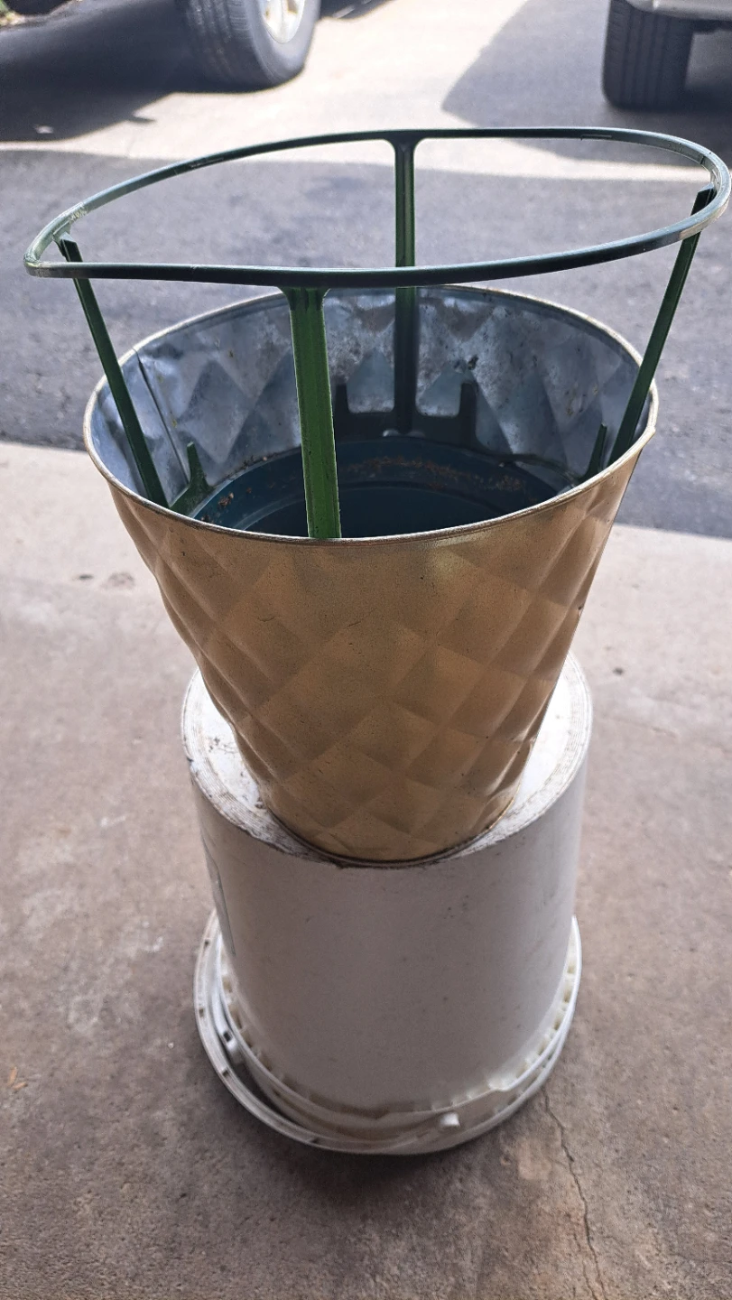 Metal Plant pot