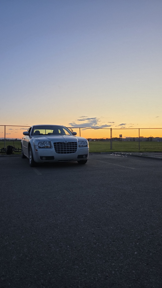 Chrysler 300 Sedan - photo 5