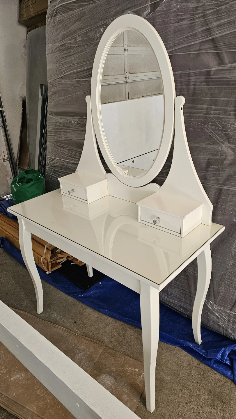 Ikea dressing table with mirror