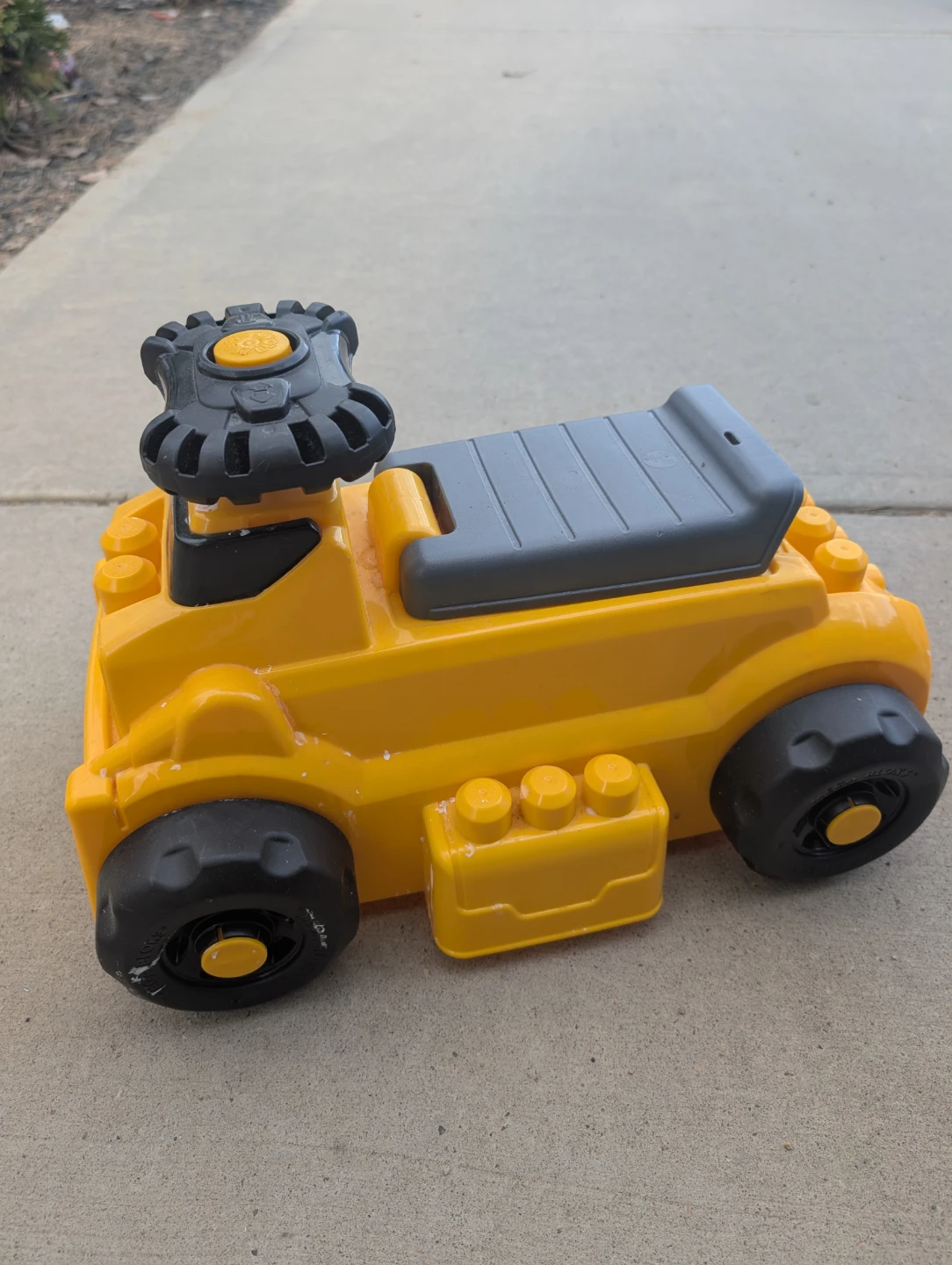 CAT Ride-On Toy Truck - photo 2