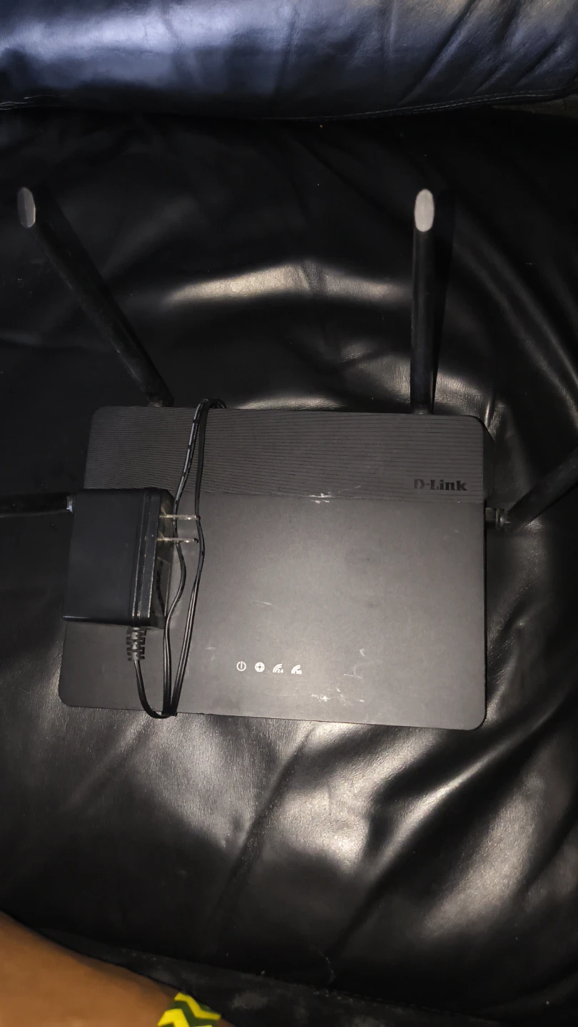 D-Link DIR-878 Wireless AC1900 Wi-Fi Router - photo 2