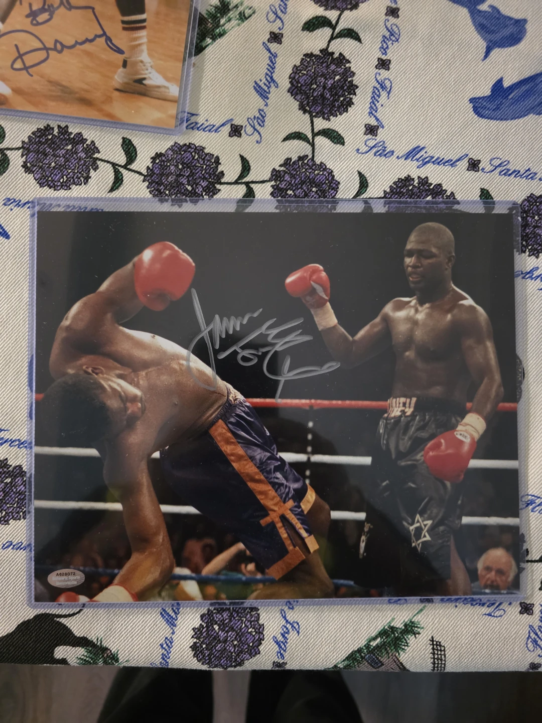 Autographed James Toney and Bob Dandridge Photos - photo 3