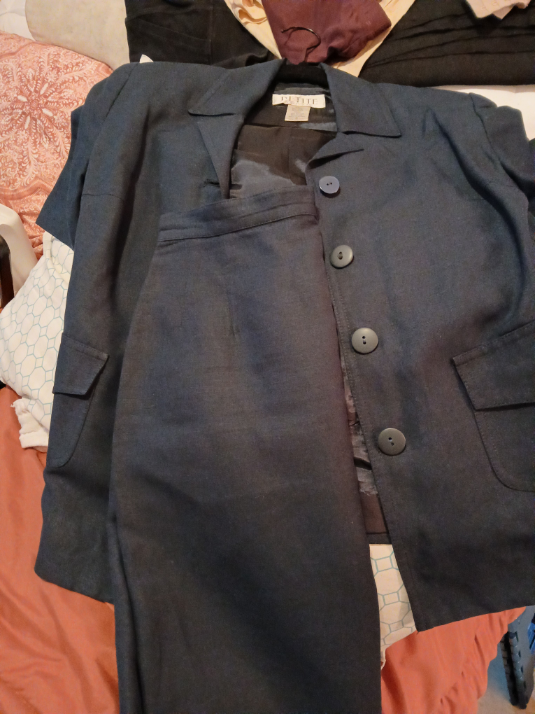 Petite Women's Blazer and Skirt Set - photo 3