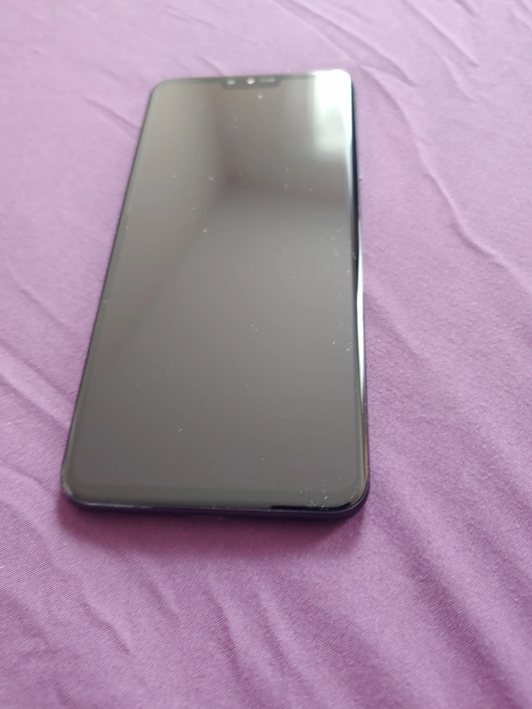 LG V40 ThinQ Smartphone