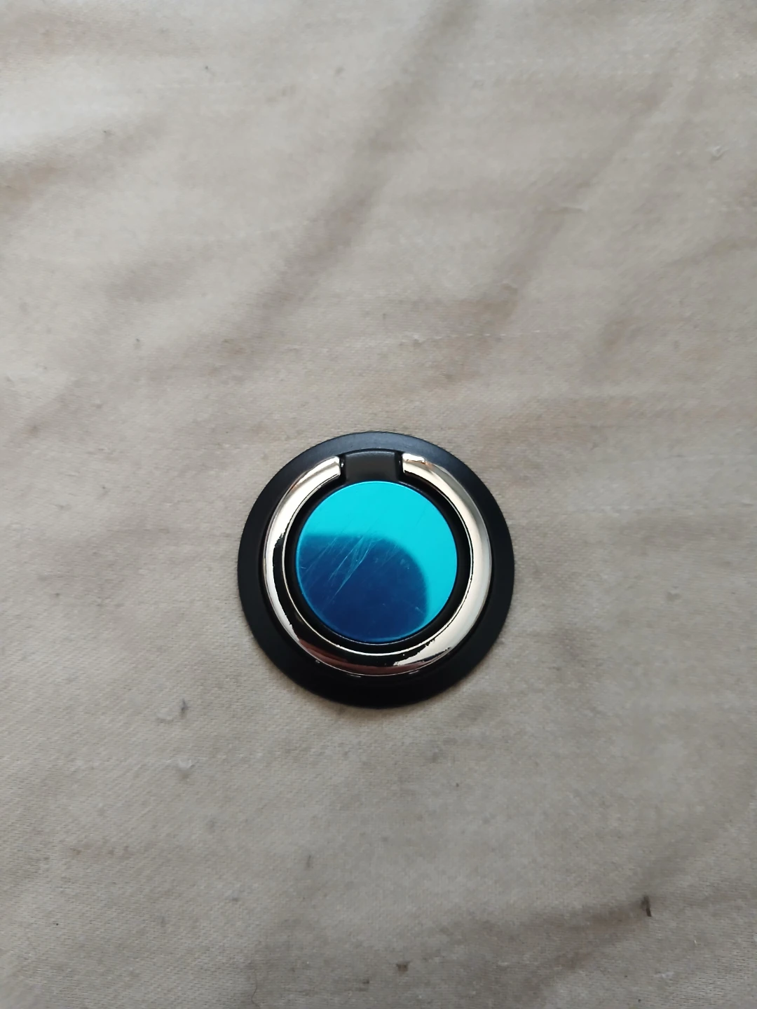 Black Phone Ring Holder With Blue Mirror Finish