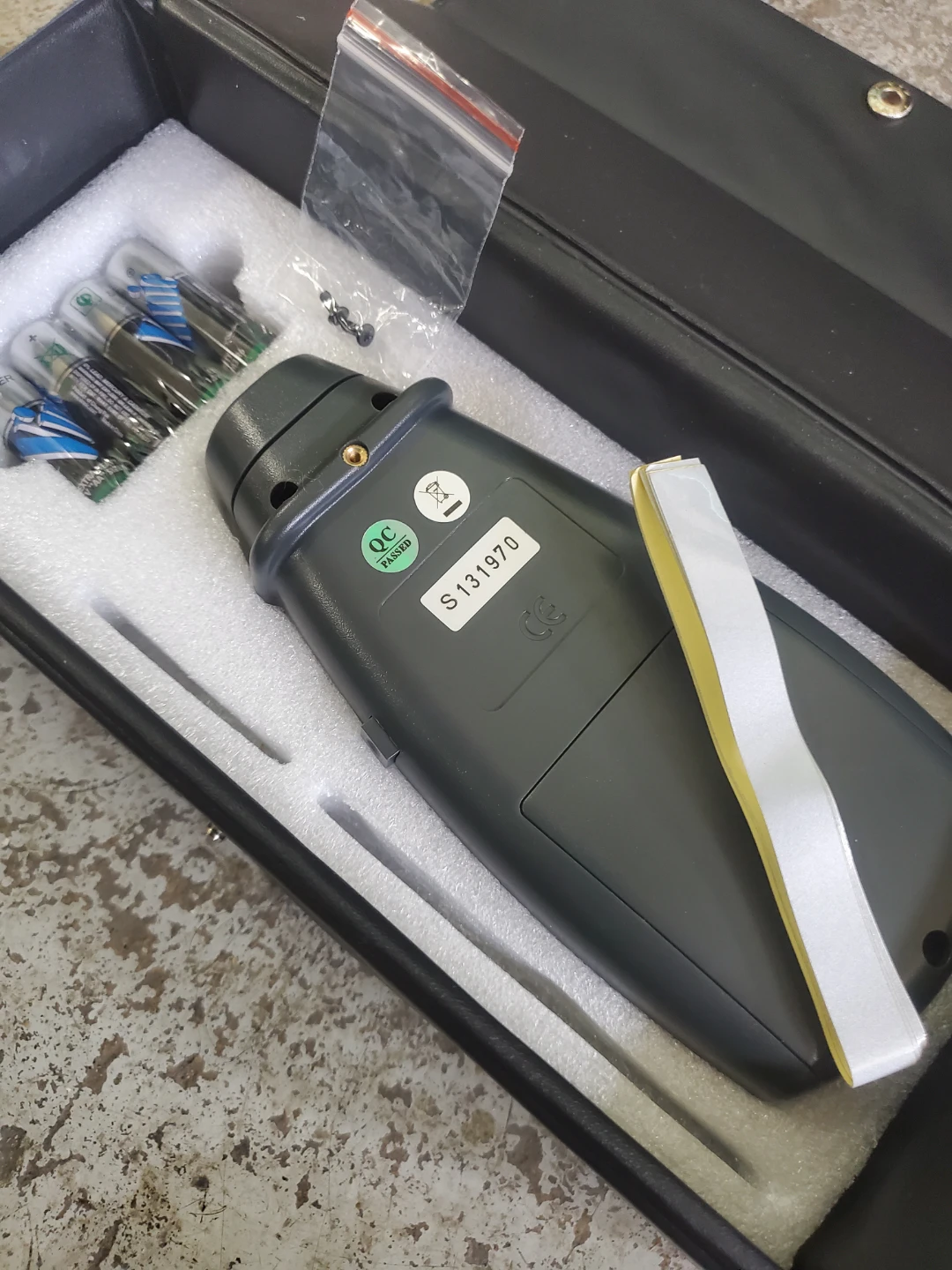 Digital Tachometer with Laser - photo 2