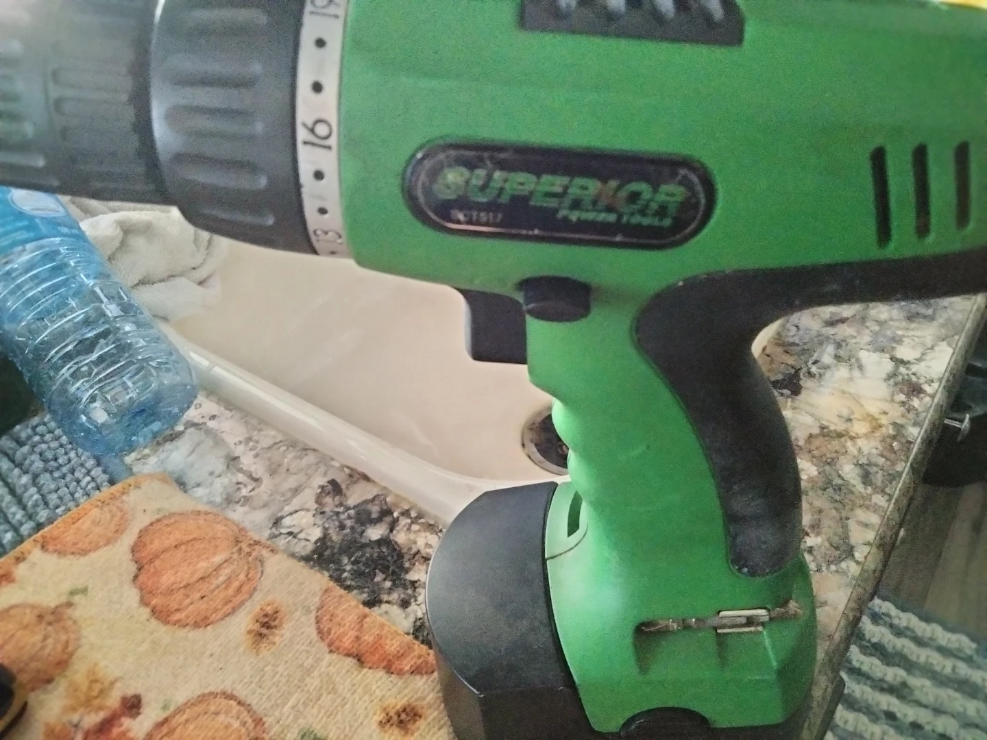 Superior Power Tools 18V Cordless Drill/Driver Combo Kit - photo 2