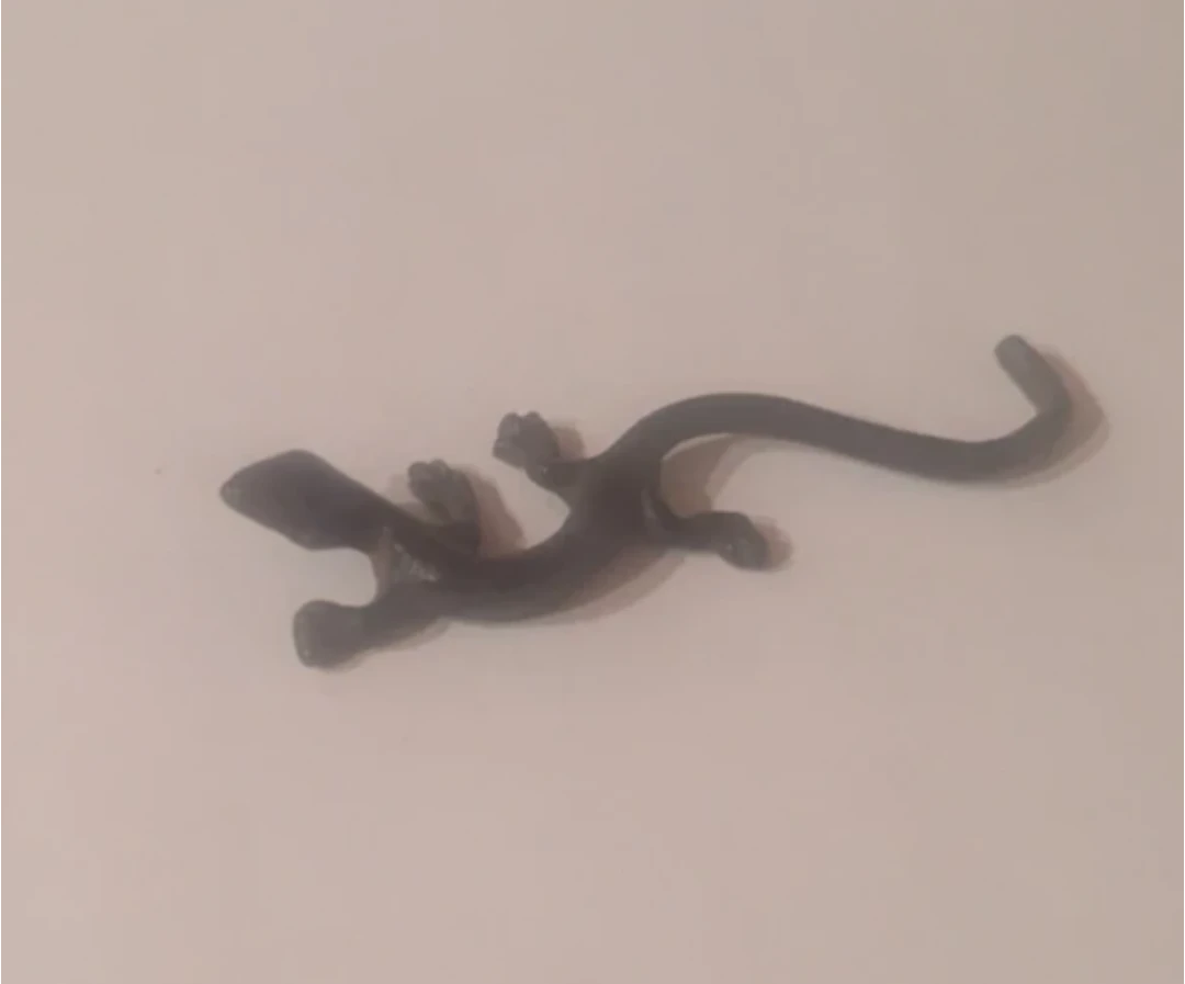 Dark Grey Lizard Figurine - photo 3