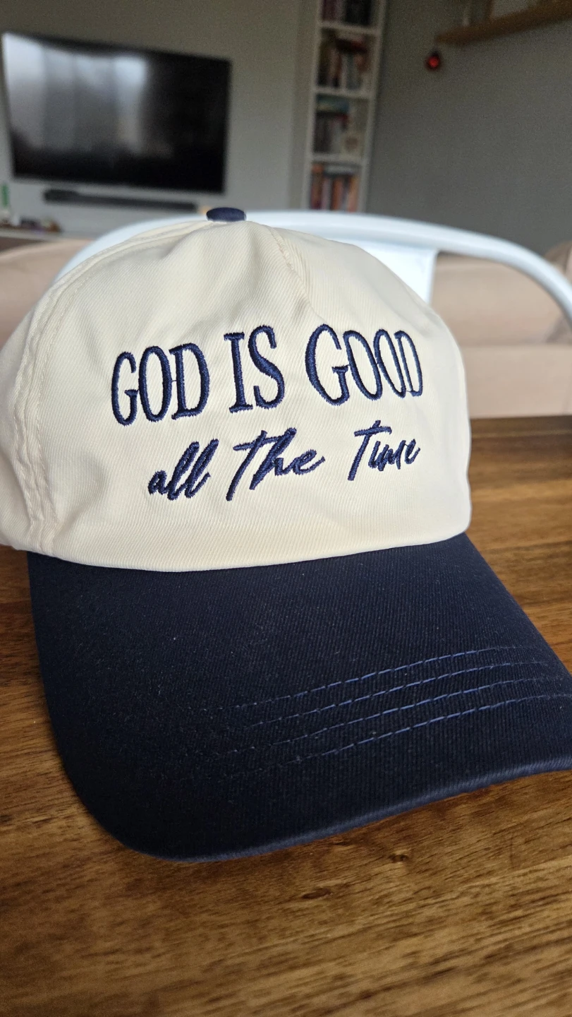 "God Is Good" Two-Tone Hat – Unisex *new