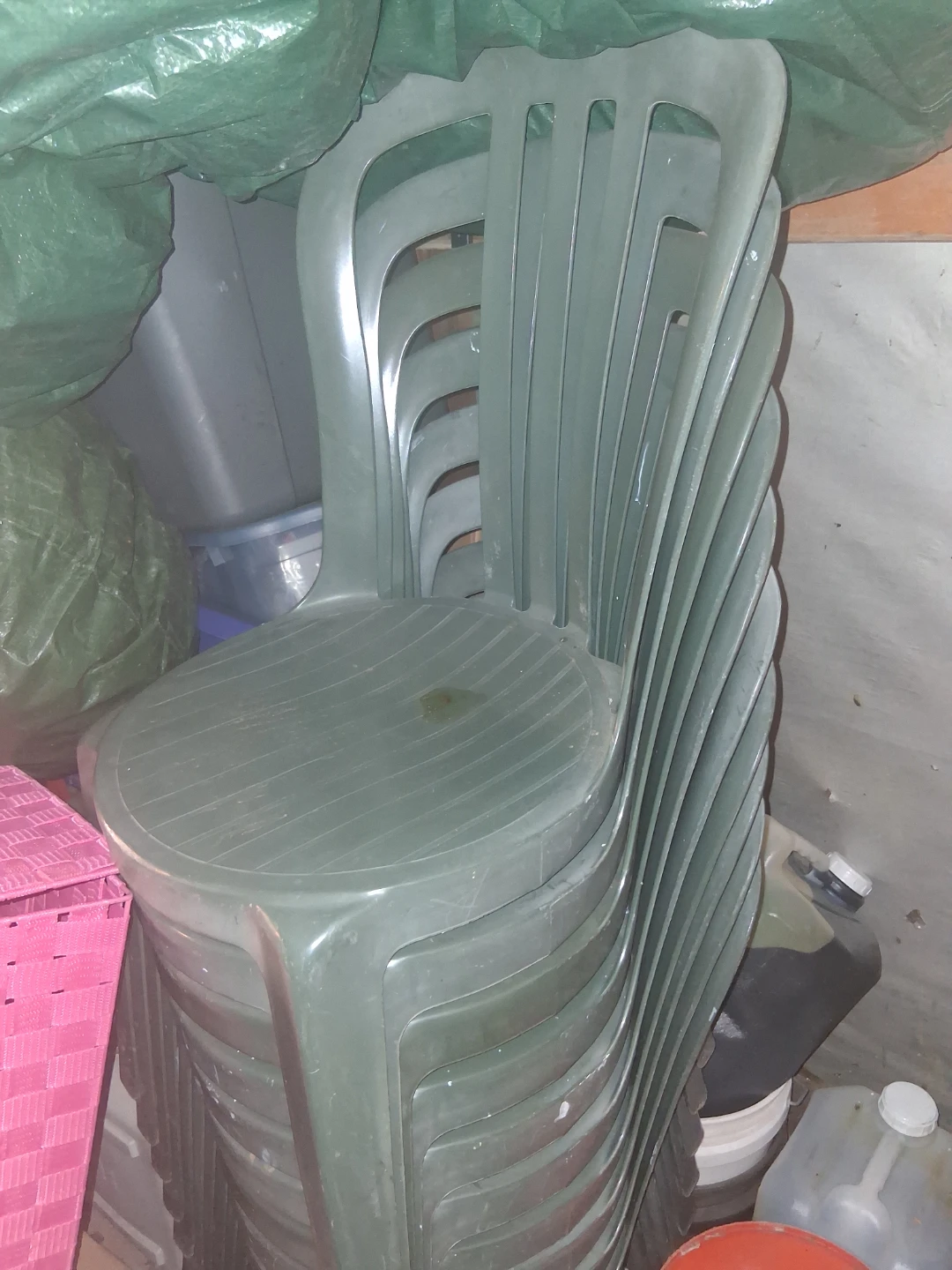Stack of 10 Green Plastic Chairs - photo 2
