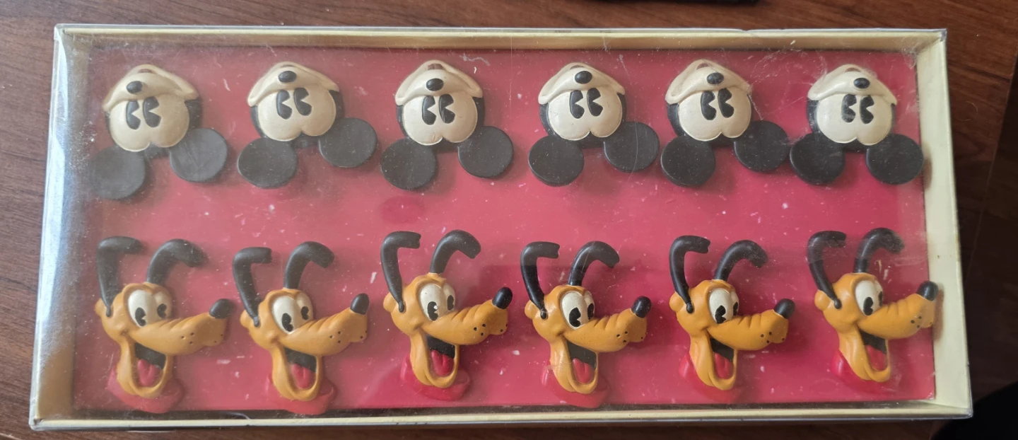 Disney Mickey & Co. 12 Handpainted Resin Shower Curtain Hooks - photo 2