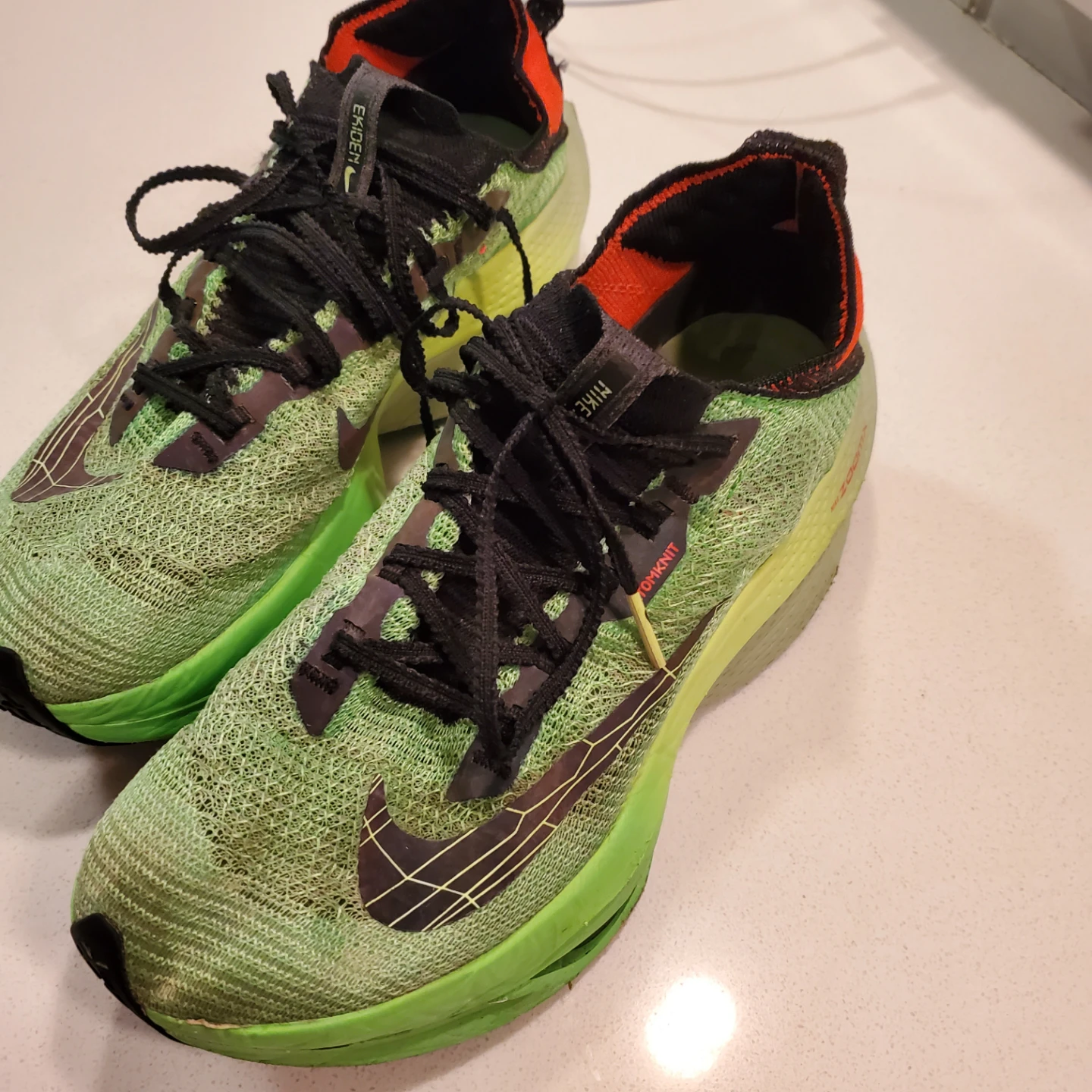 Nike ZoomX Invincible Run Flyknit 3 Running Shoes - photo 3