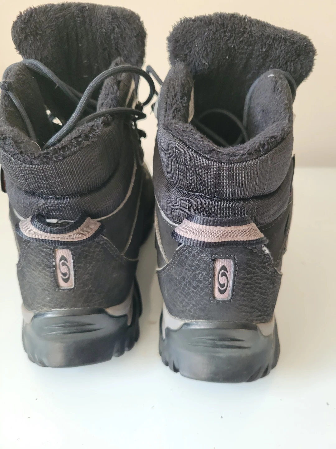 Salomon Black Insulated Winter Boots size 9 - photo 3