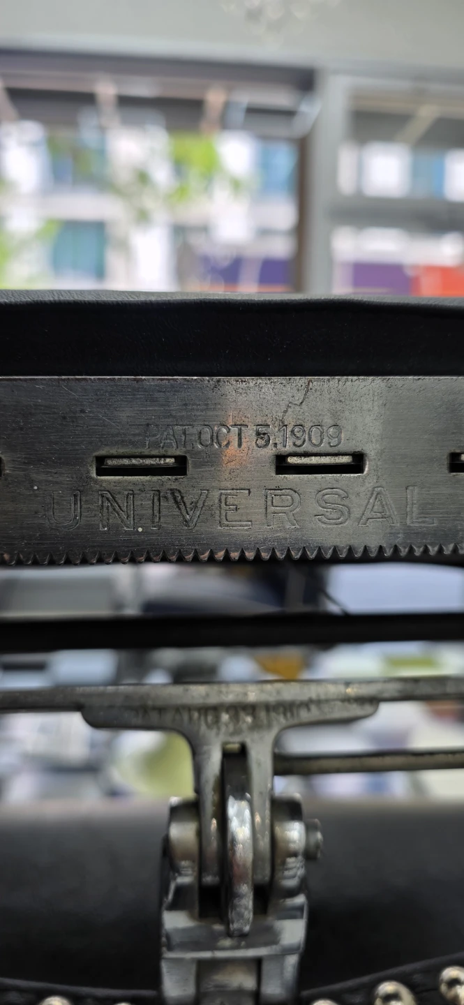 Vintage Universal Barber Chair by Theo-A-Kochs Chicago - photo 5