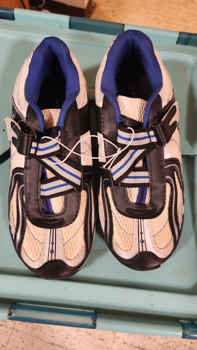 Flites Kids Athletic Shoes Size 5