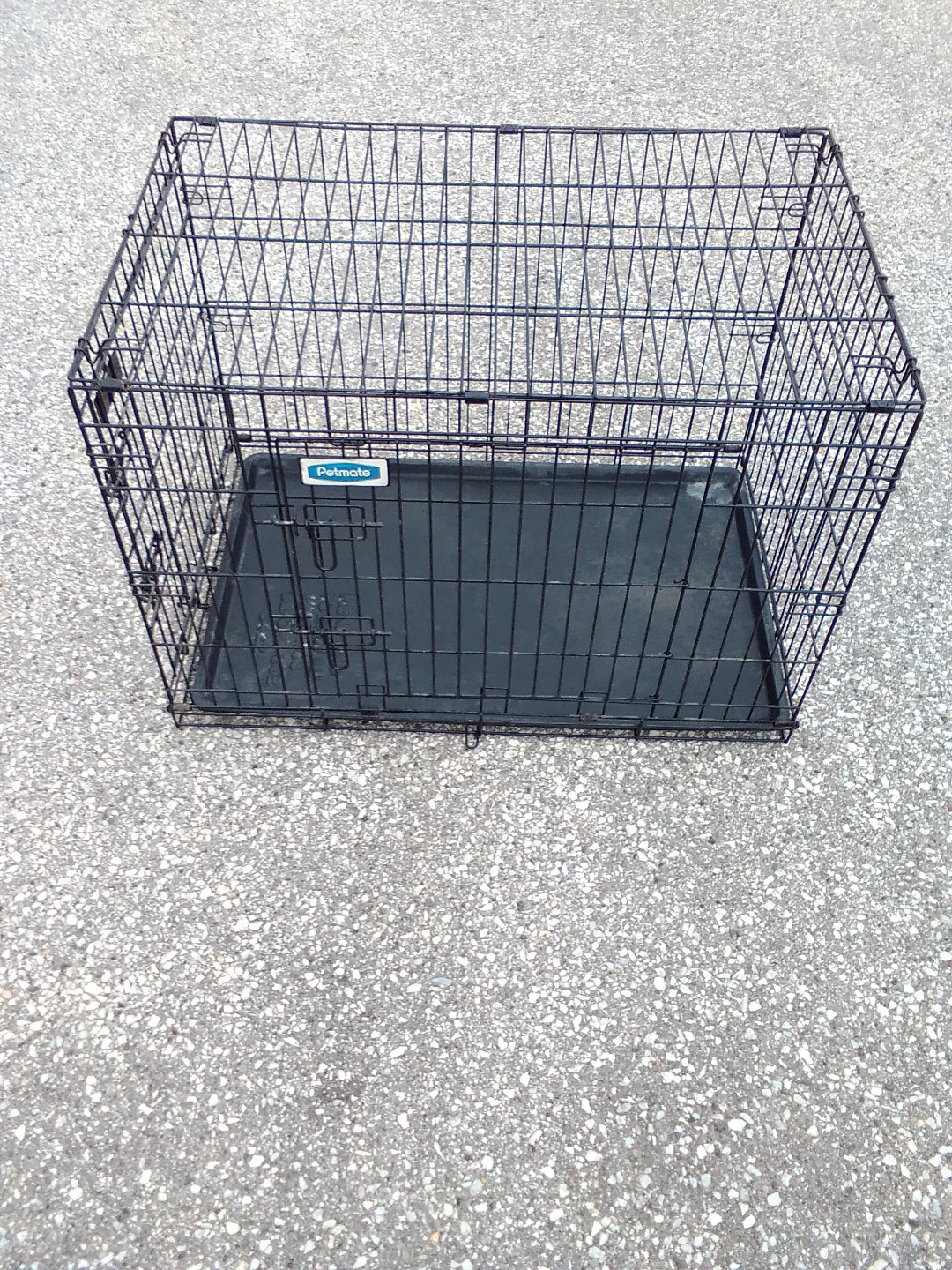 Medium Sized Pet Cage.  2 Doors.   Good Condition. - photo 2