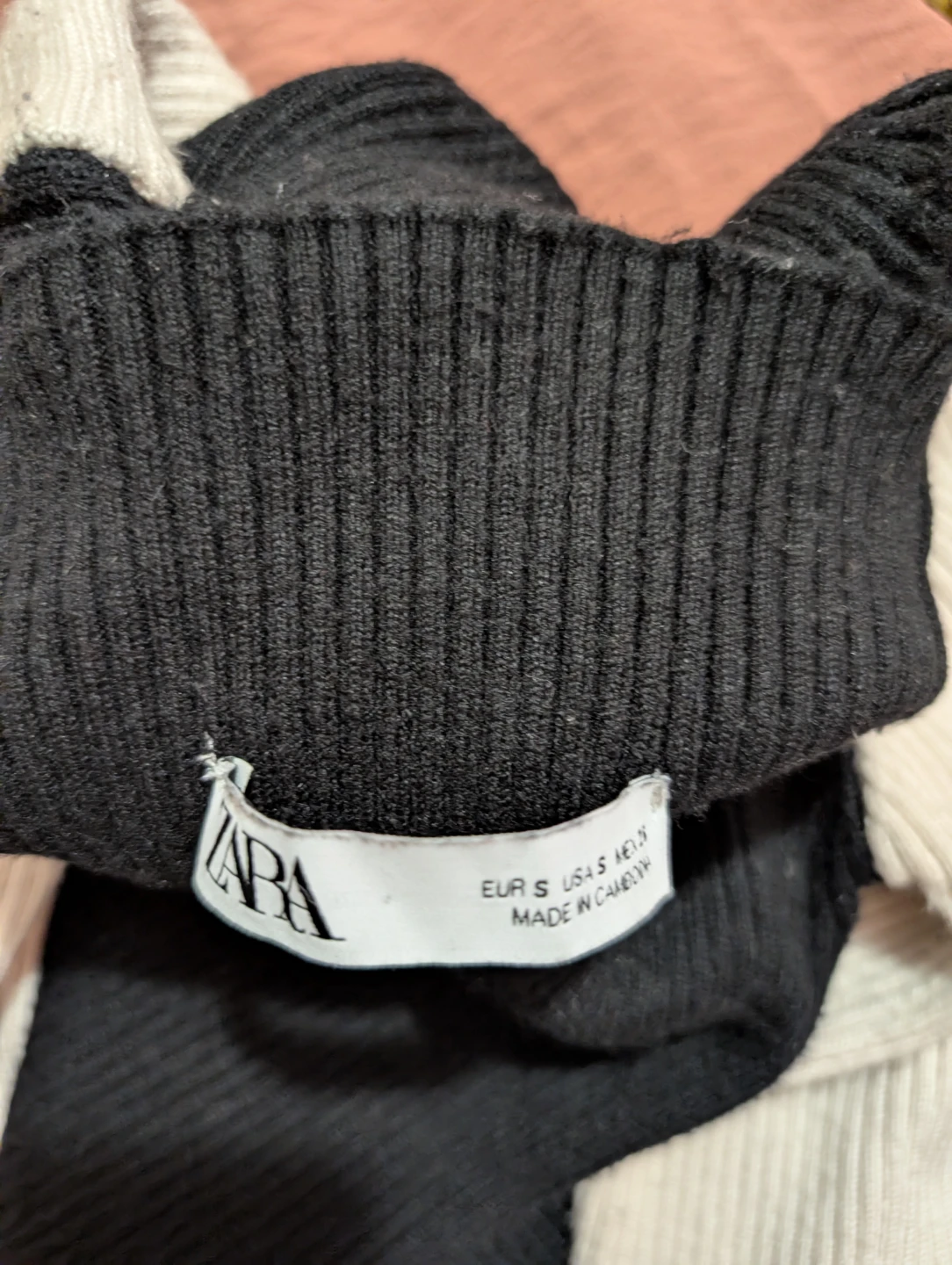 Zara Black and Cream Ribbed Mock Neck Sweater - Size S - photo 2