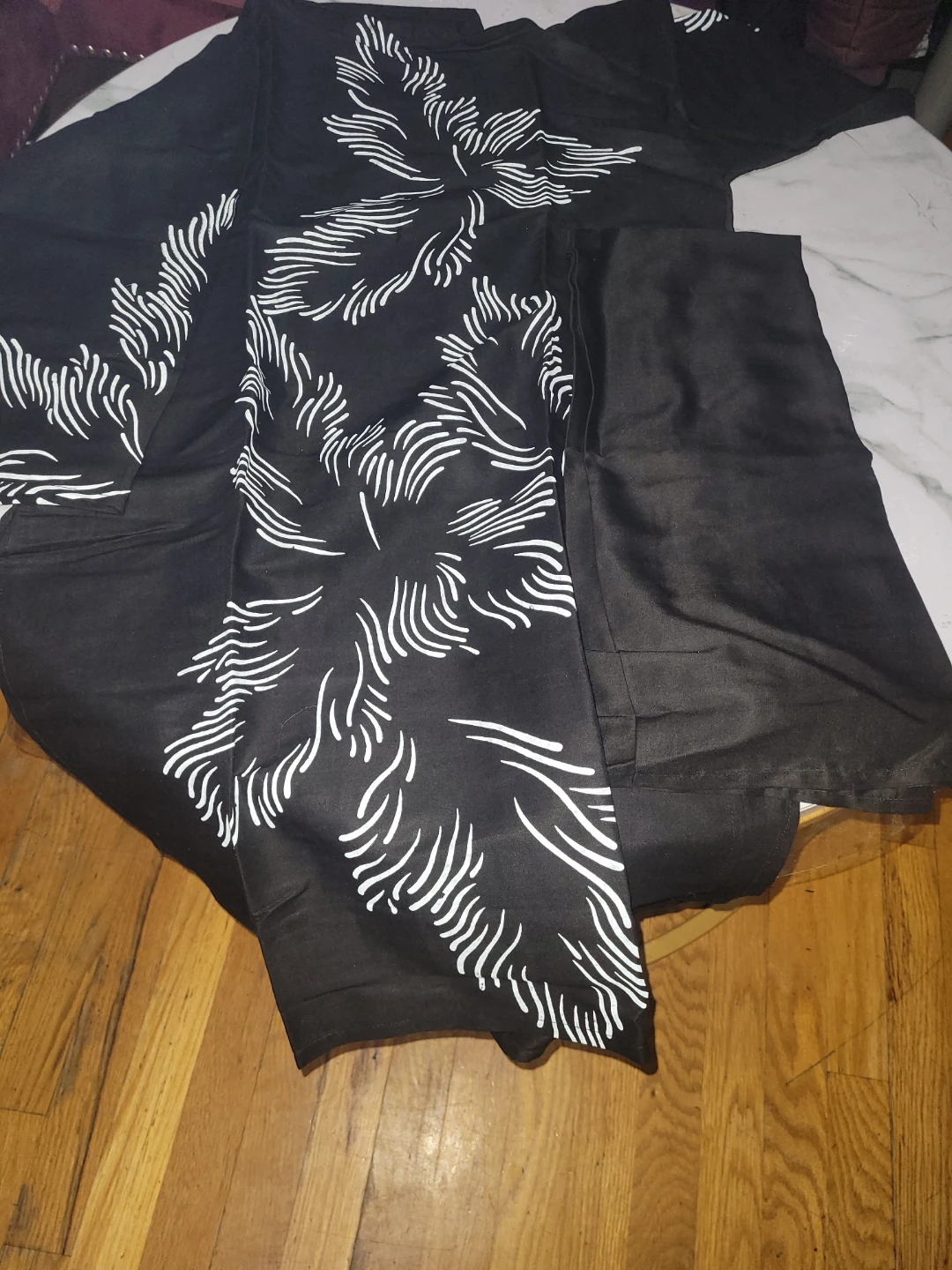 Black White Floral Print Abaya with Scarf - photo 2