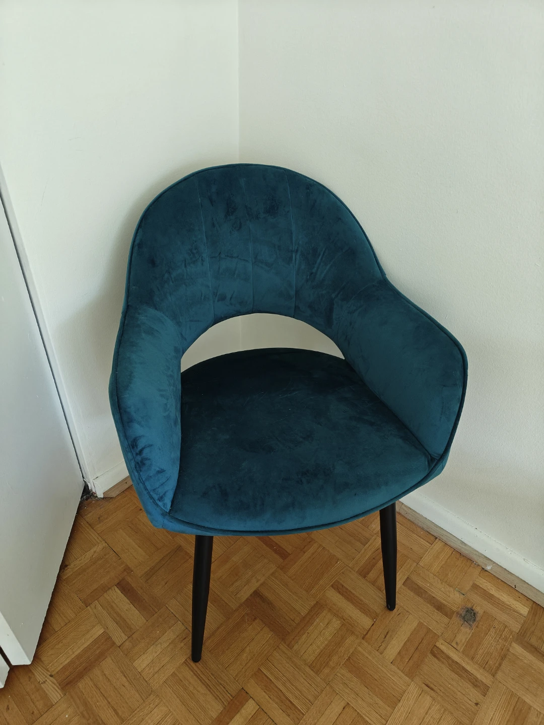Teal Velvet Structube Chair