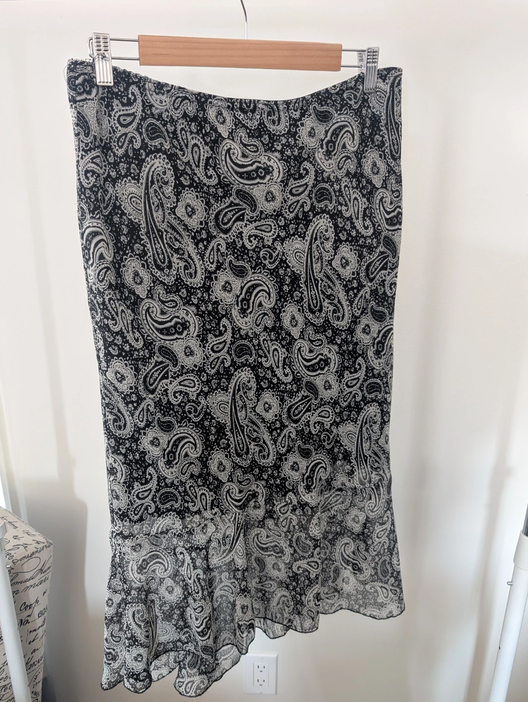 Tradition Black & White Paisley Print Skirt size 12 - photo 2