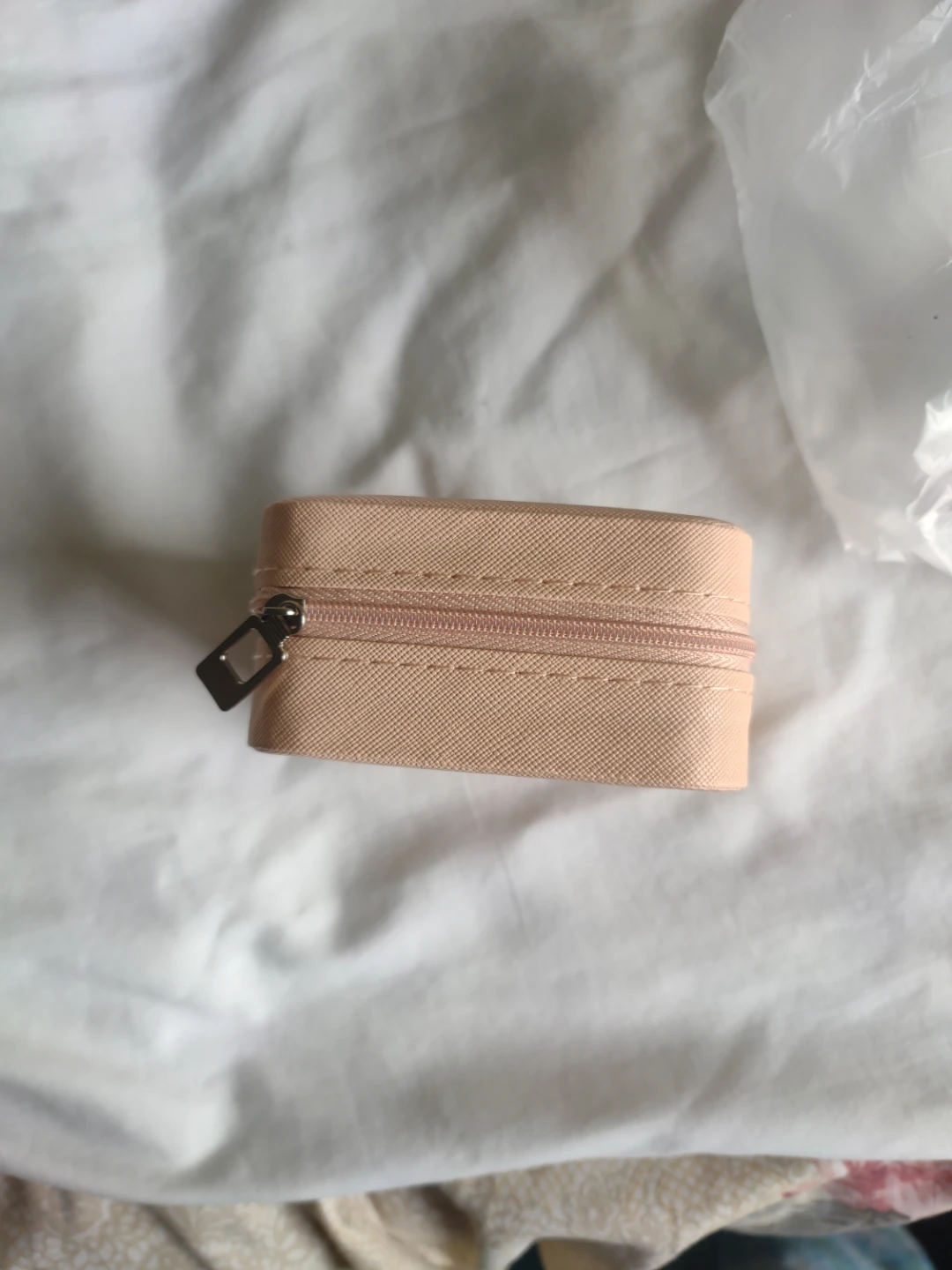 Small travel jewelry box - photo 3