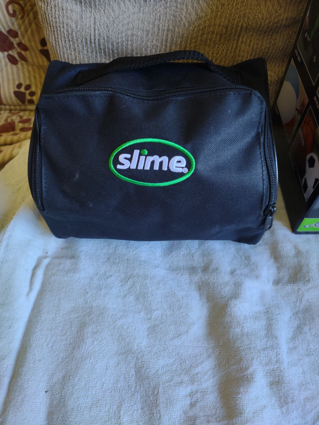 Slime tire inflator and accessories - photo 5
