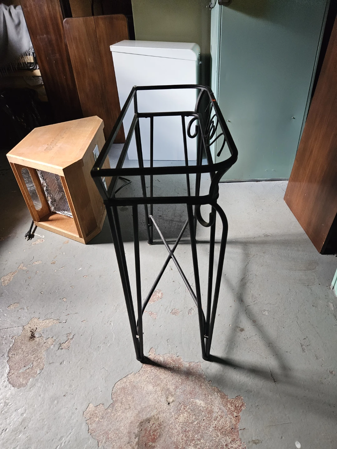 Black Metal Plant Stand - photo 4