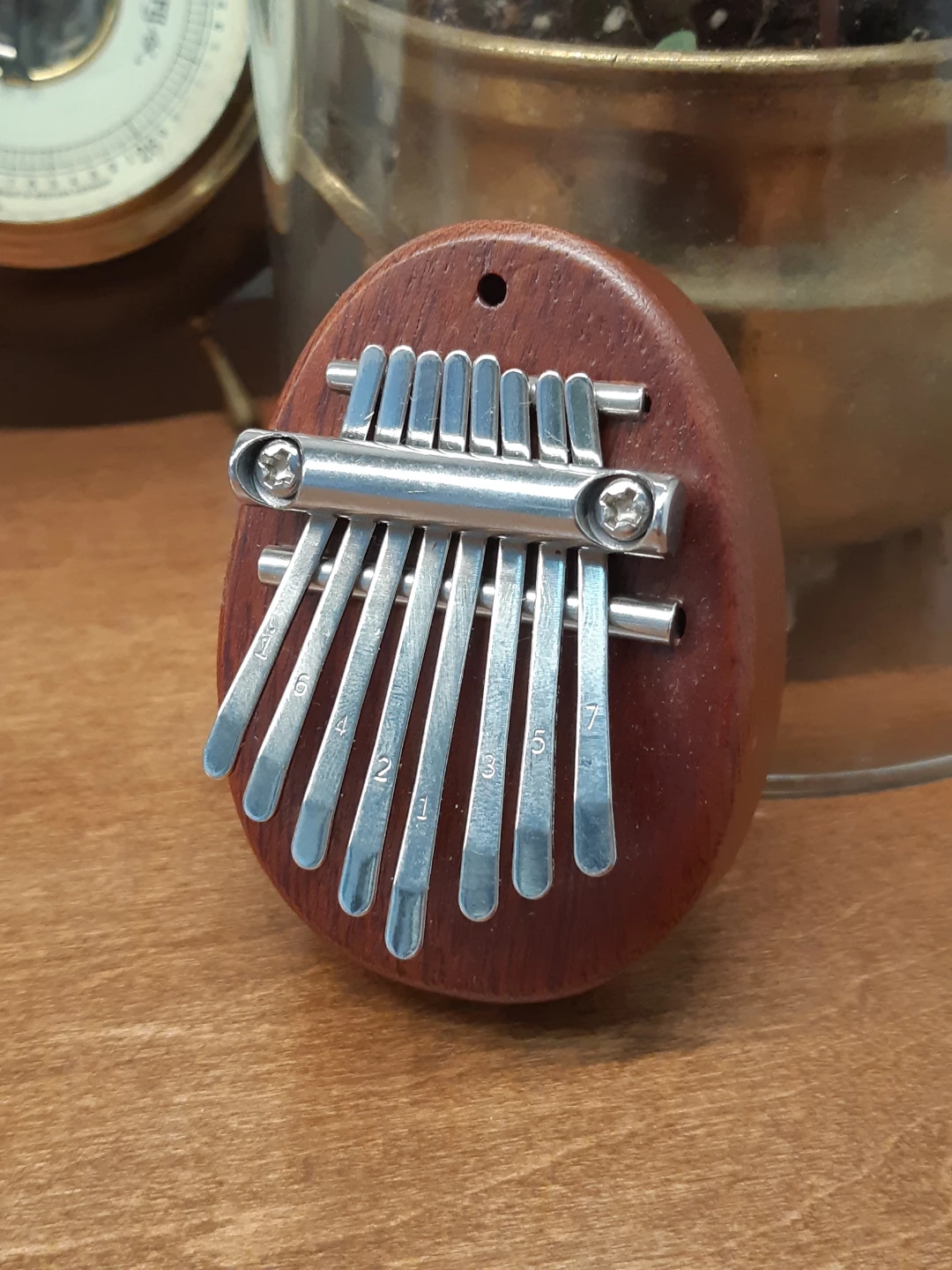 mini kalimba / finger harp instrument