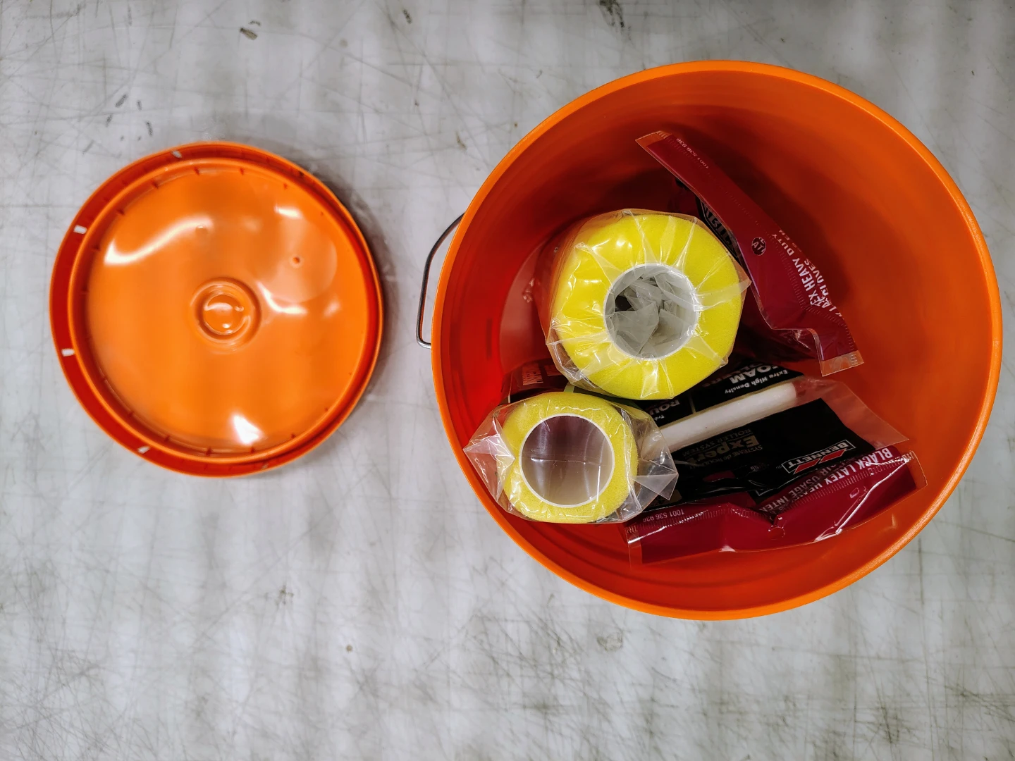 PINTAR Paint Roller Set with Bucket and Gloves