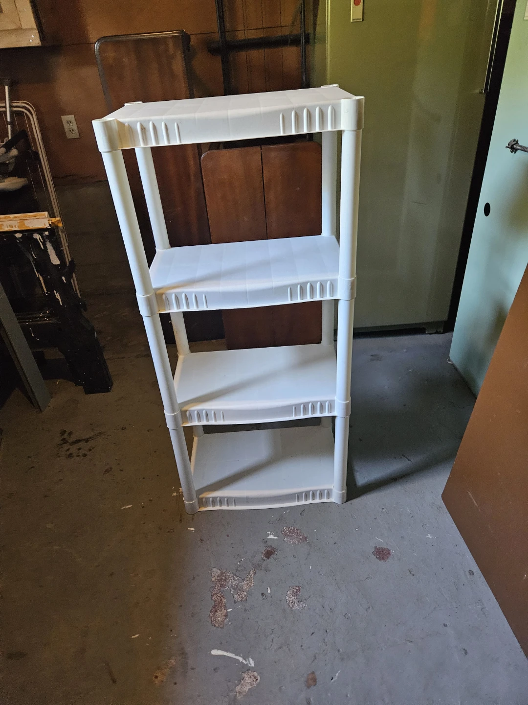 4-Tier White Plastic Shelving Unit - photo 2