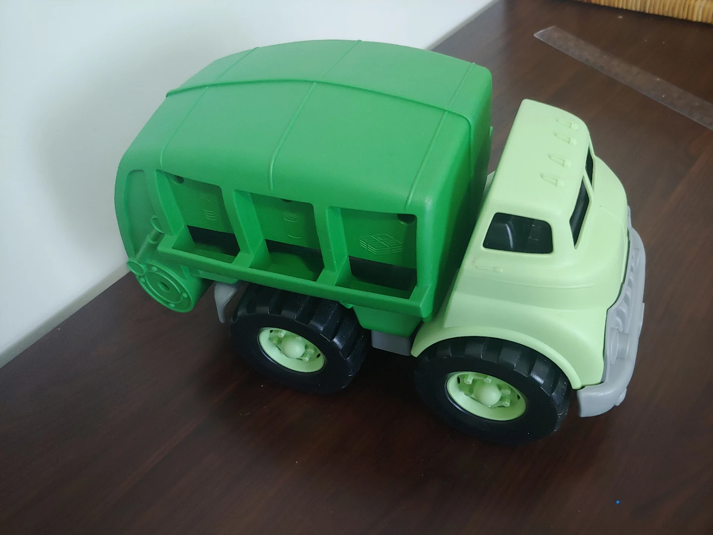 Green Toys Recycling Truck 🌱 - photo 5