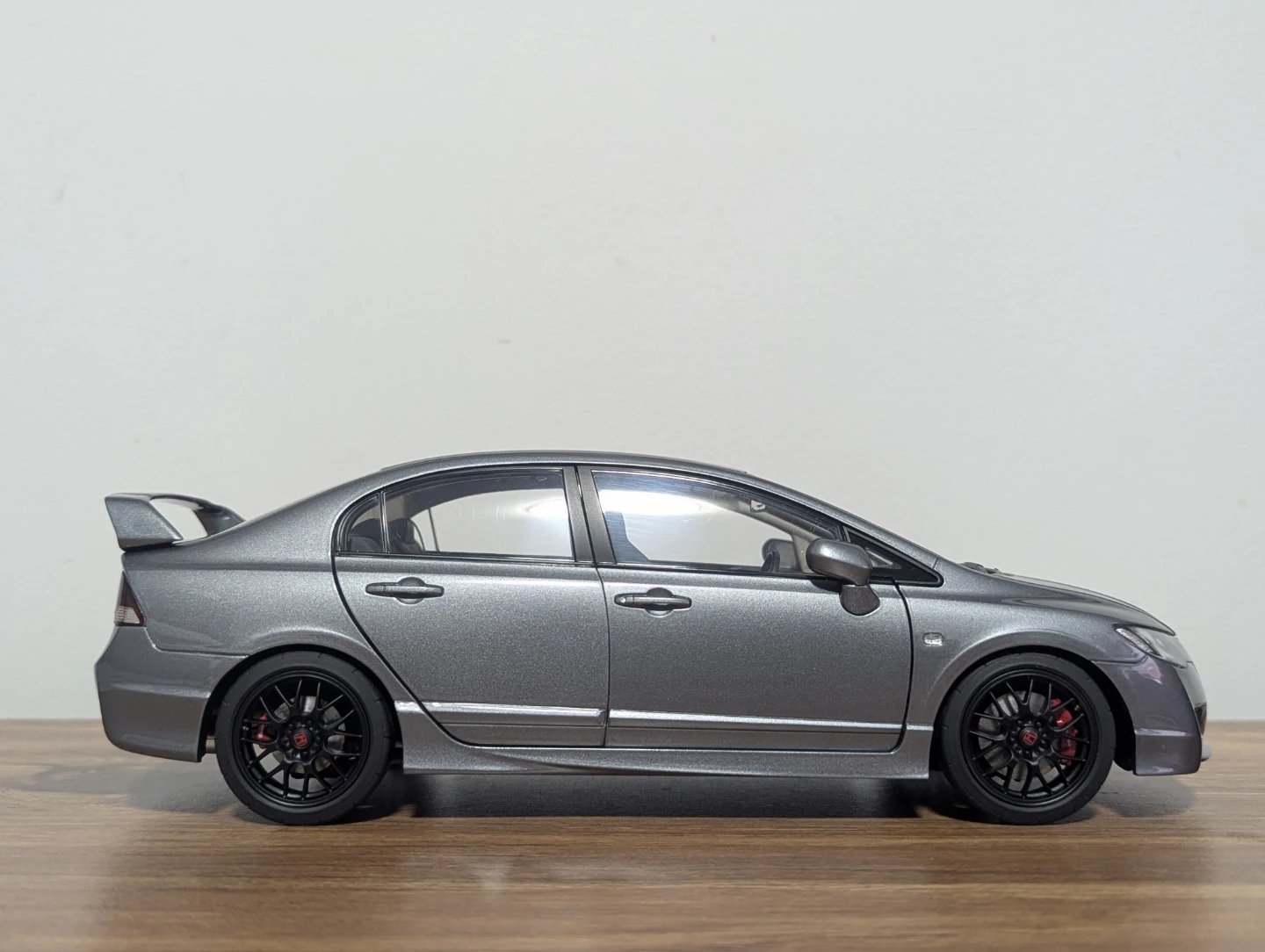 Honda civic Type R diecast collectible model 1:18 - photo 2