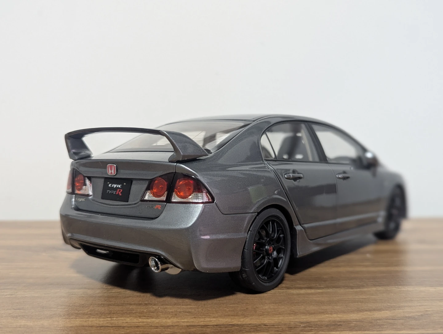 Honda civic Type R diecast collectible model 1:18 - photo 3