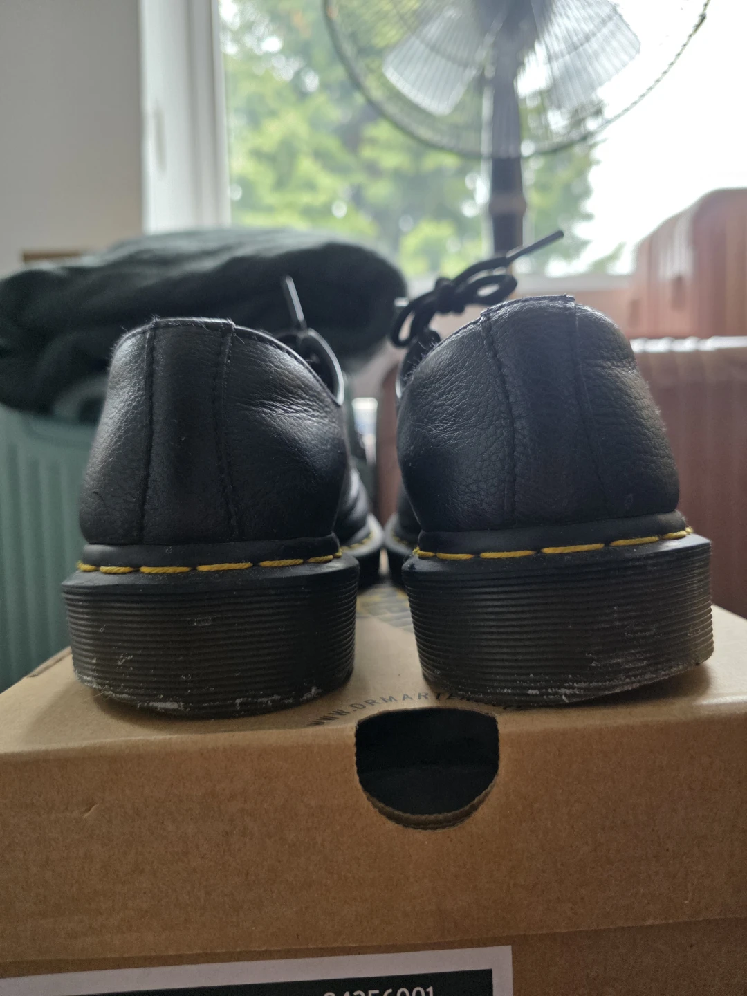 Dr. Martens Virginia - Black Leather Shoes Size 8 US / 39 EU - photo 3