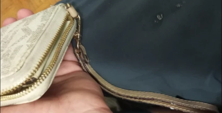 Michael Kors Zip Around Wristlet - photo 4