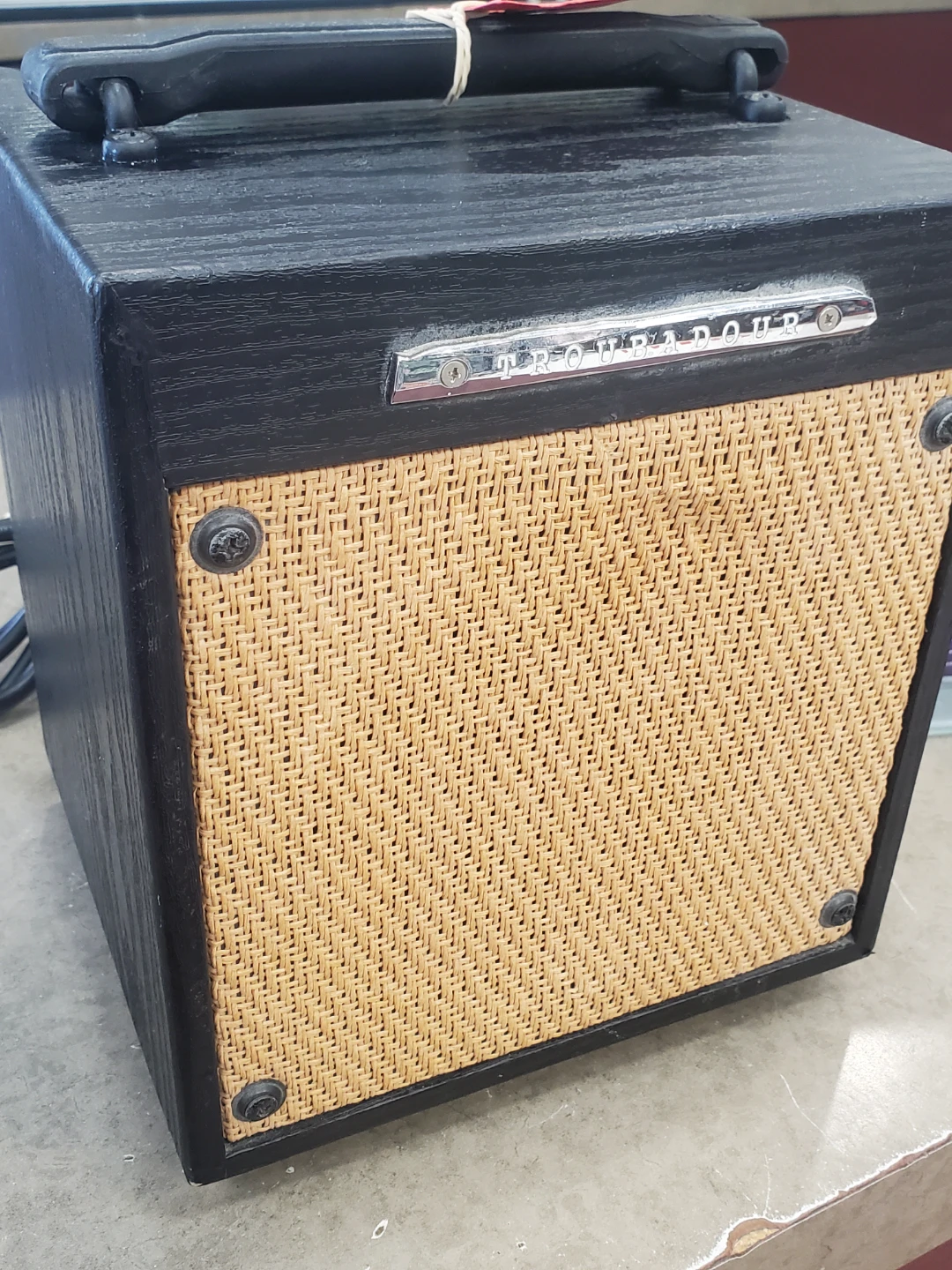 Troubadour Guitar Amplifier - photo 3