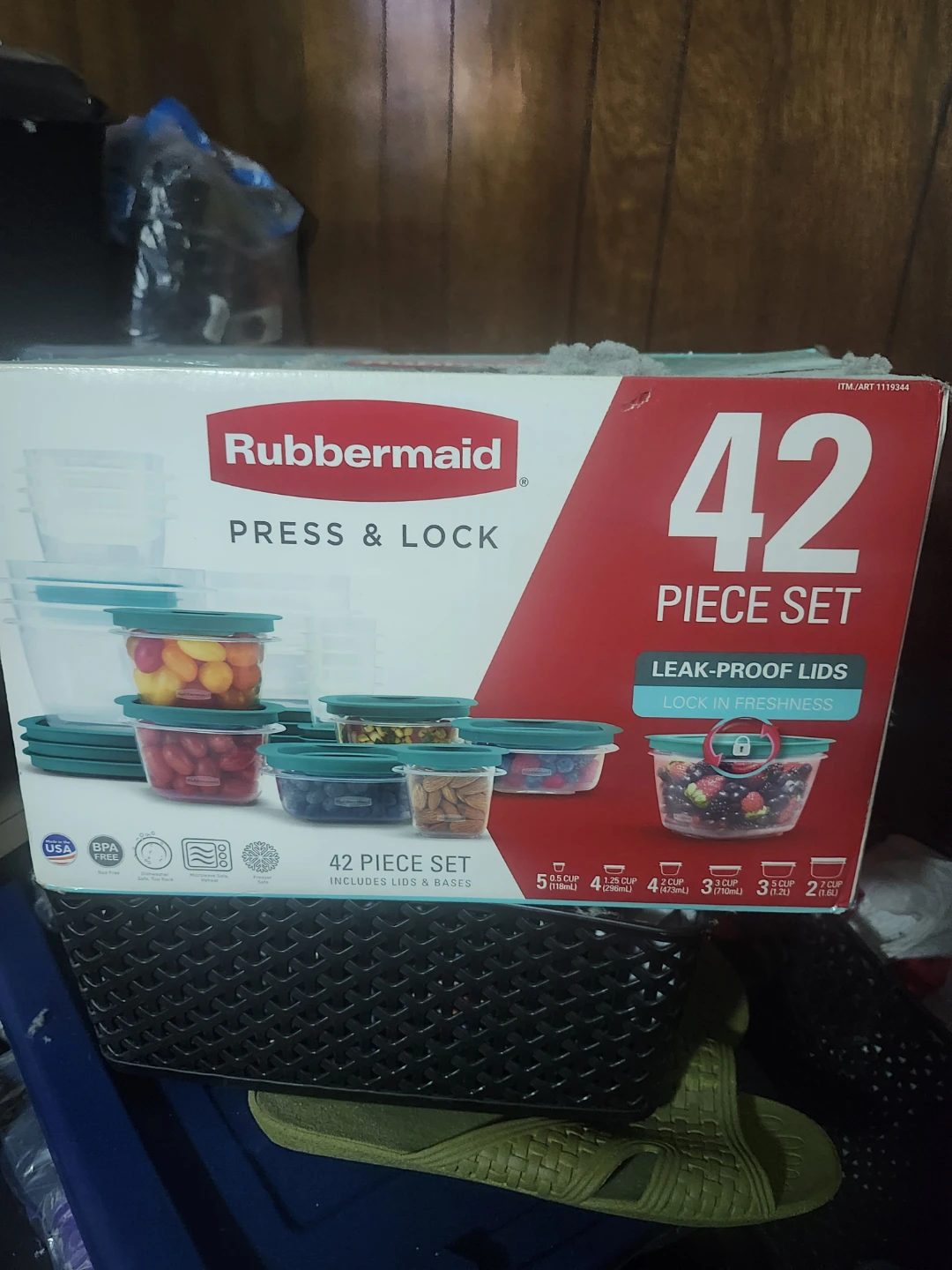Rubbermaid Press & Lock 42-Piece Food Storage Container Set
