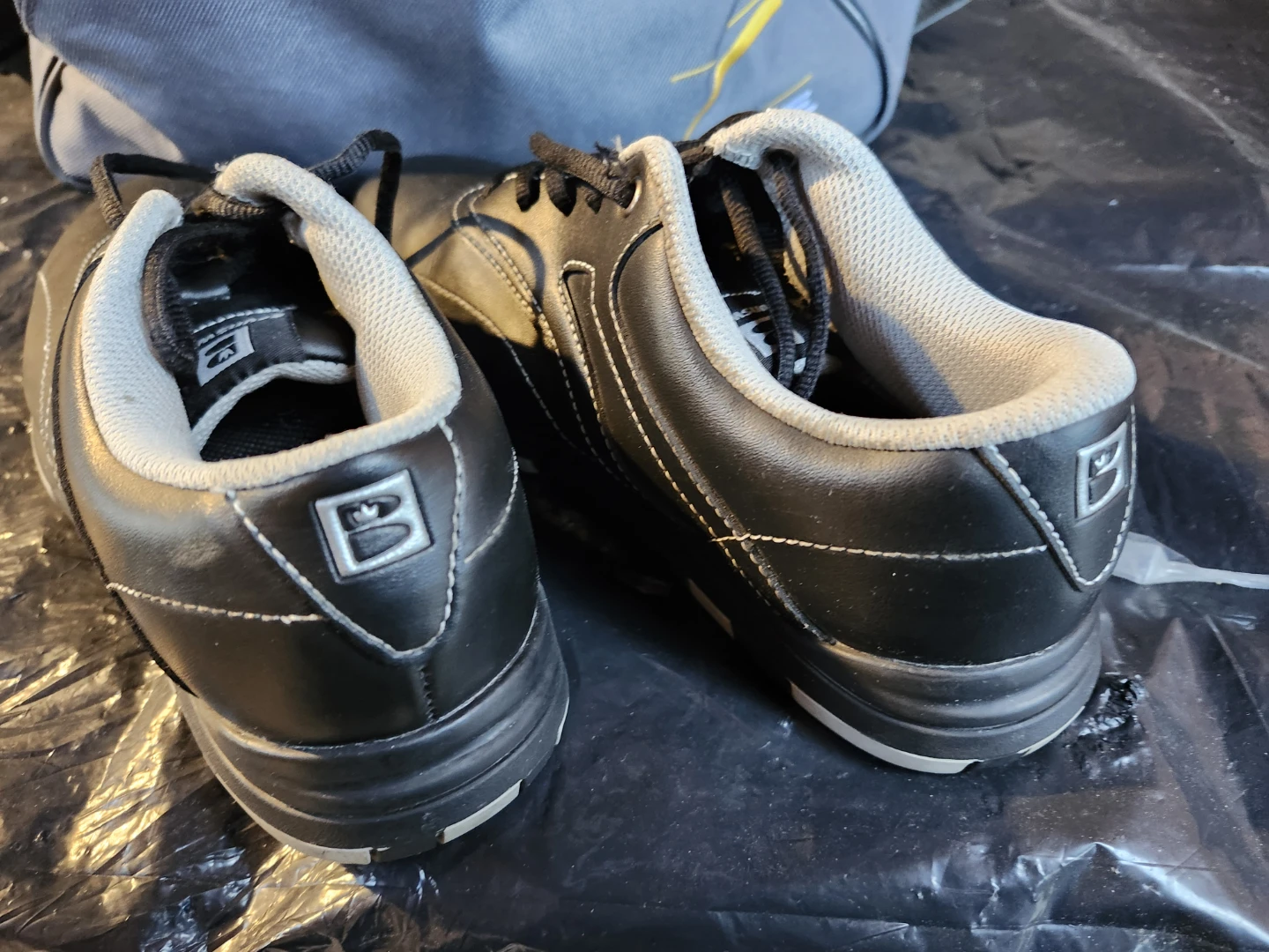 Brunswick Black Bowling Shoes (+ free bowling bag)