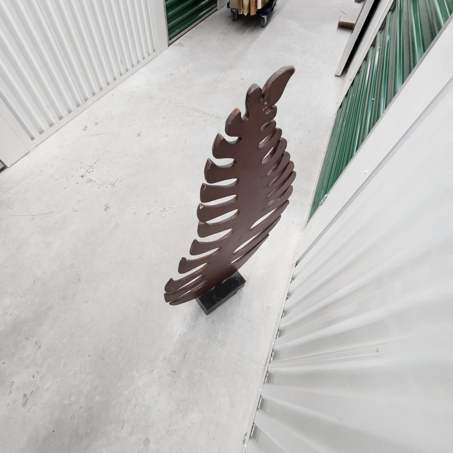 Wooden Leaf Sculpture with Black Base - photo 3