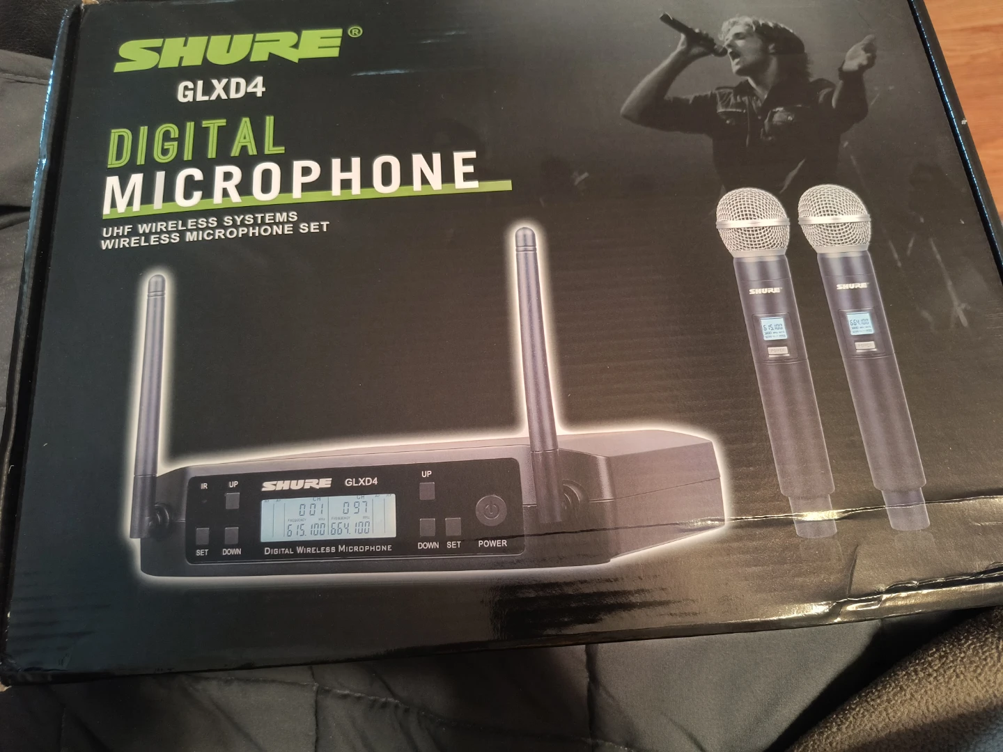 Shure GLXD4 Digital Wireless Microphone Set - photo 2
