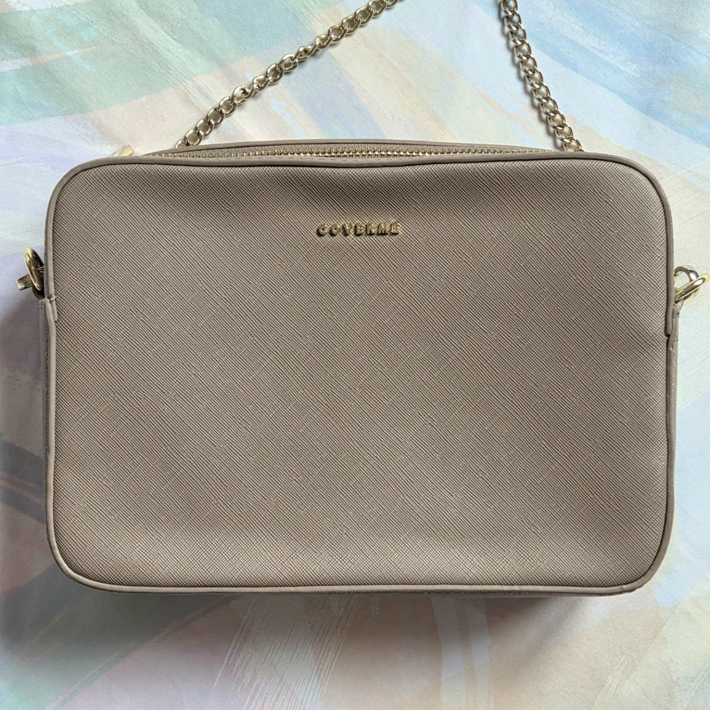 Beige Crossbody Bag with Gold Chain Strap - photo 3