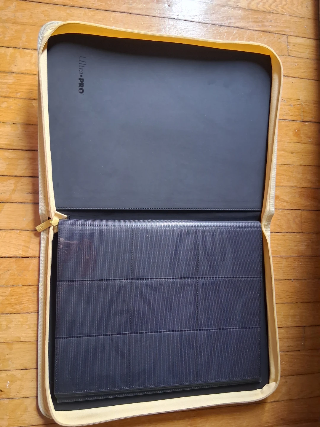 Ultra Pro Pokémon Binder / TCG Binder - photo 2