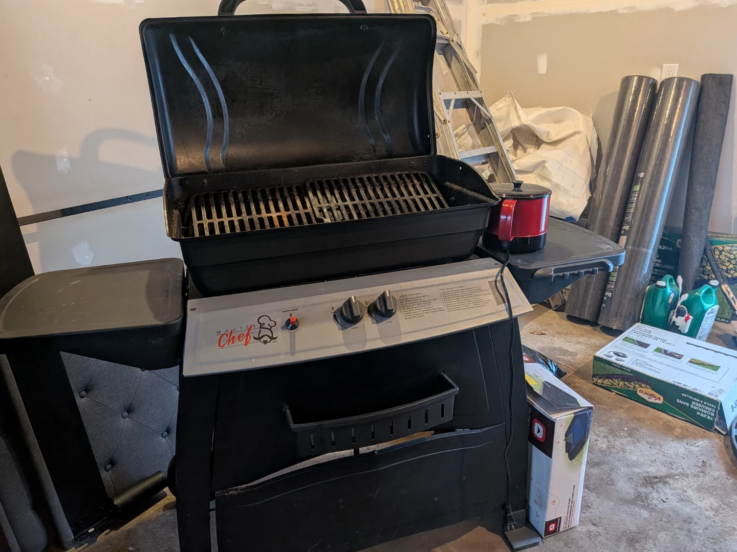 Master Chef Propane Grill