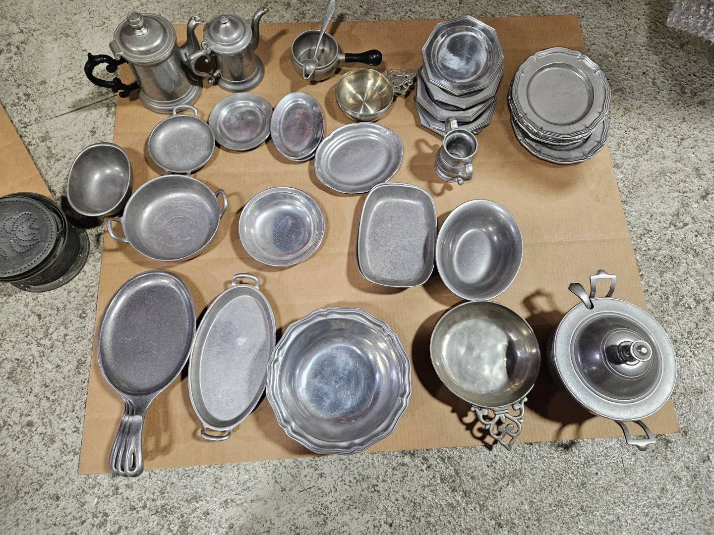Pewter Tableware Collection - Plates, Bowls, Mugs & More - photo 2