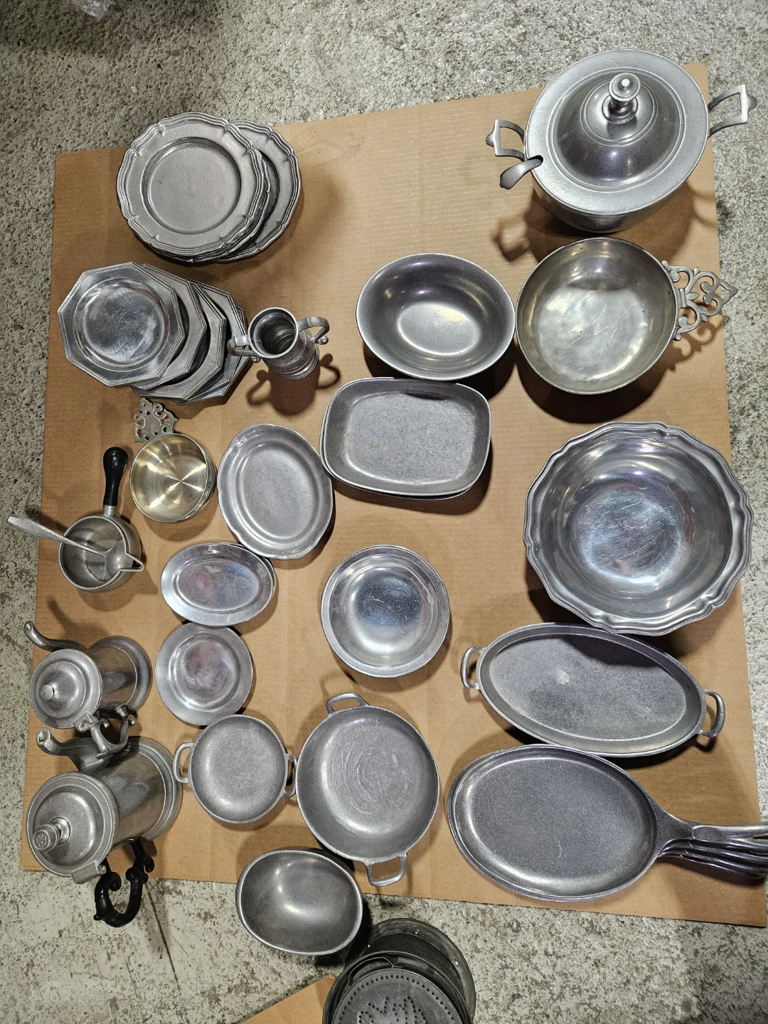Pewter Tableware Collection - Plates, Bowls, Mugs & More - photo 5