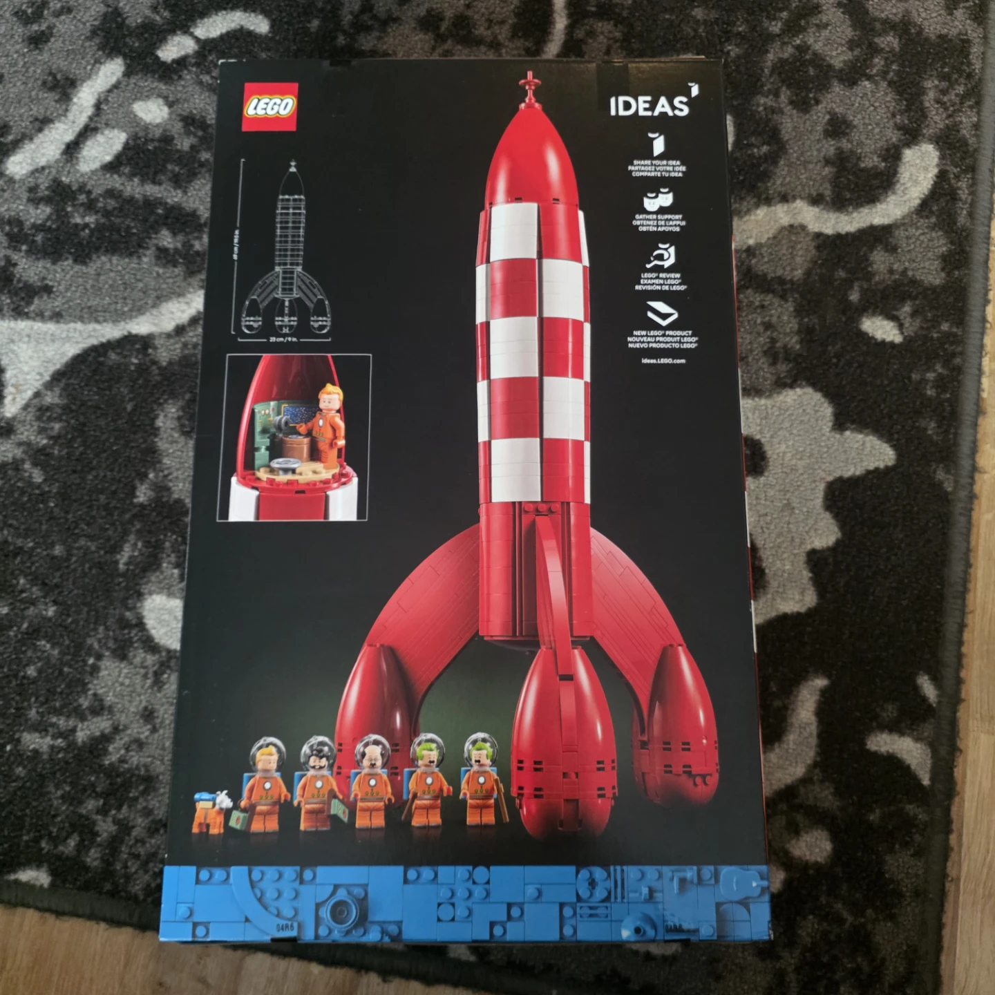LEGO Ideas "The Red Rocket" Building Set - photo 2