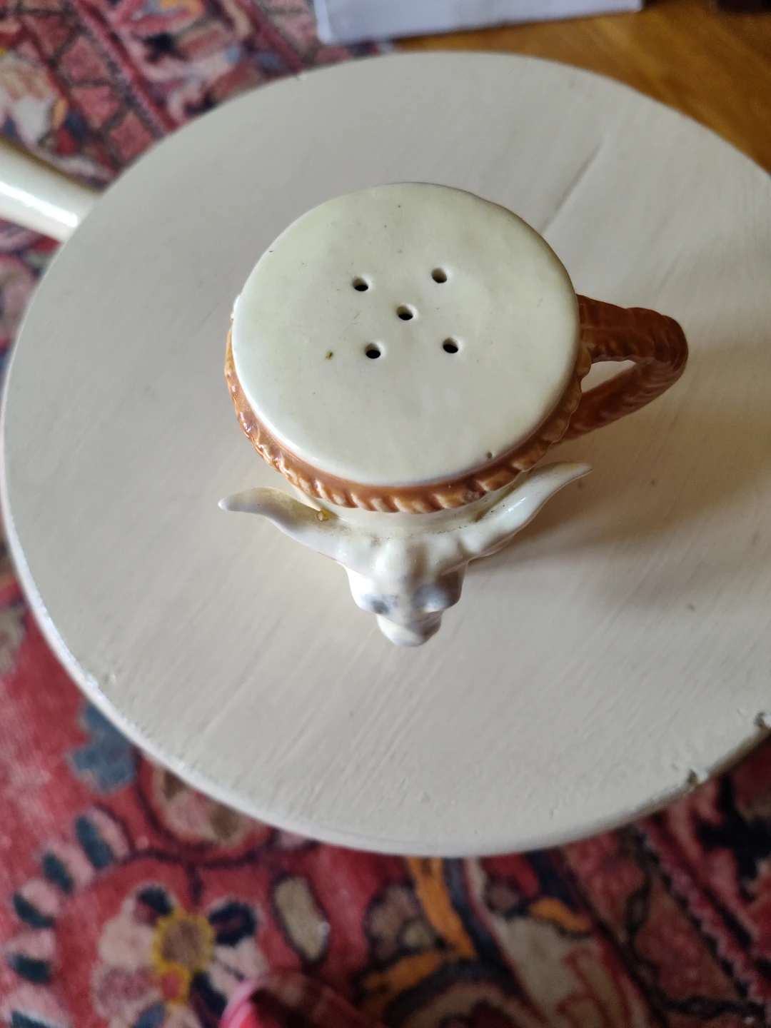 Ceramic Cow Face Pepper Shaker - photo 3
